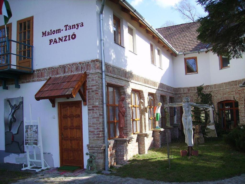 Отель Malom Tanya Panzio Zalacseb Экстерьер фото